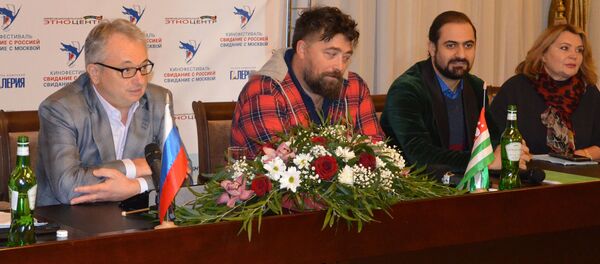 Пресс-конференция организаторов фестиваля Свидание с Россией. Свидание с Москвой Пресс-конференция организаторов фестиваля Свидание с Россией. Свидание с Москвой - Sputnik Абхазия