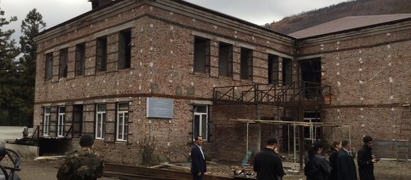 Инспекция строительства больницы в городе Ткуарчал - Sputnik Абхазия