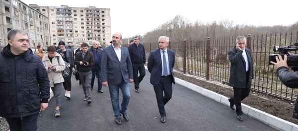 Инспекция строительства детского сада в городе Очамчира - Sputnik Абхазия