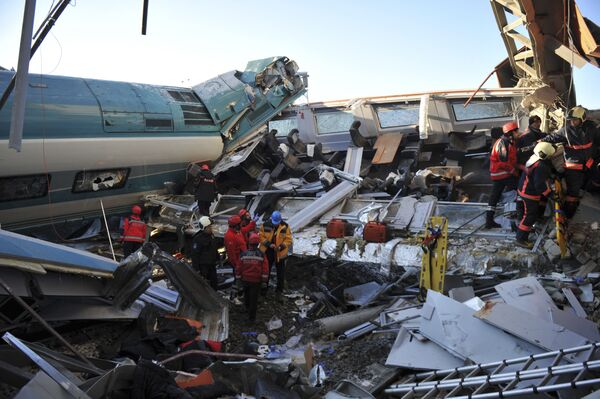 Место железнодорожной аварии в Анкаре, Турция, четверг, 13 декабря 2018 года. - Sputnik Абхазия