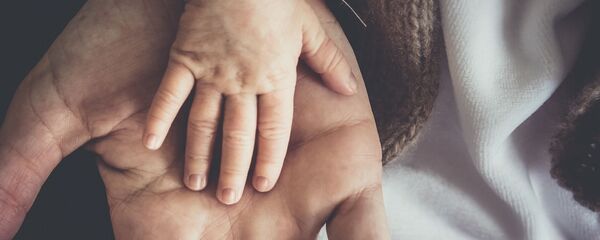 Рука ребенка - Sputnik Абхазия