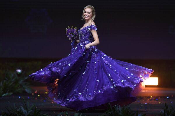 Представительница Исландии во время показа национальных костюмов в рамках конкурса Мисс Вселенная 2018 в Таиланде - Sputnik Абхазия
