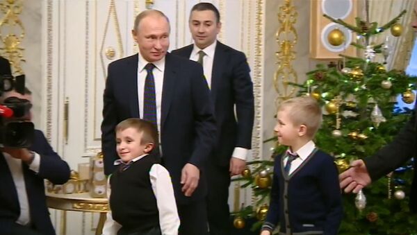 Путин исполнил мечту тяжелобольного мальчика - Sputnik Абхазия