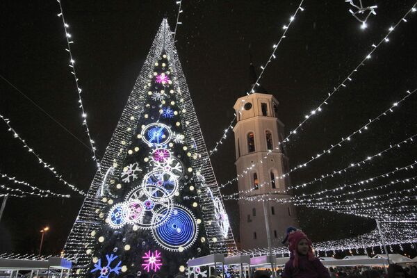 Рождественская ель в Вильнюсе  - Sputnik Абхазия