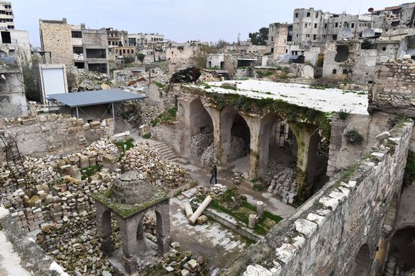 Разрушенная синагога в сирийском Алеппо - Sputnik Абхазия