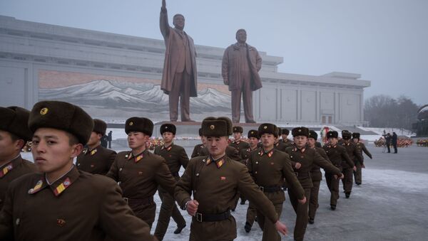 Церемония, посвященная годовщине со дня смерти Ким Чен Ира в КНДР - Sputnik Абхазия