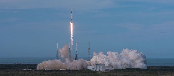 Ракета-носитель Falcon 9 Ракета-носитель Falcon 9 - Sputnik Абхазия