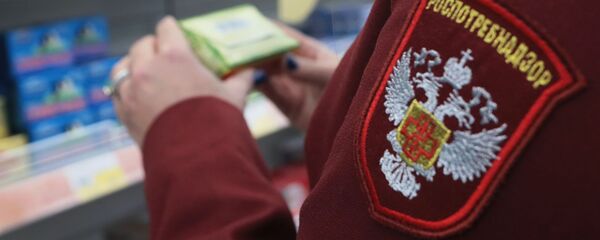 Проверка продукции в лаборатории Роспотребнадзора Проверка продукции в лаборатории Роспотребнадзора - Sputnik Абхазия