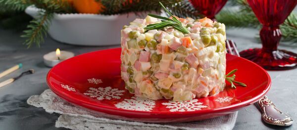 Салат оливье - Sputnik Абхазия