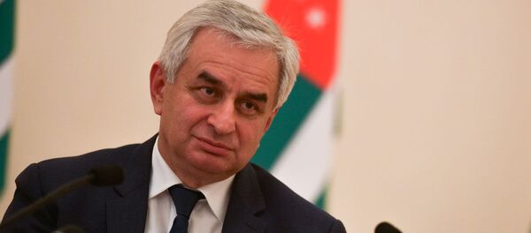 Итоговая пресс-конференция президента Абхазии Рауля Хаджимба Итоговая пресс-конференция президента Абхазии Рауля Хаджимба - Sputnik Абхазия