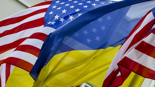 Флаги США и Украины - Sputnik Абхазия