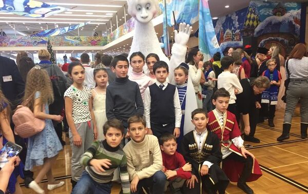 Дети из Абхазии на елке в Кремле - Sputnik Абхазия