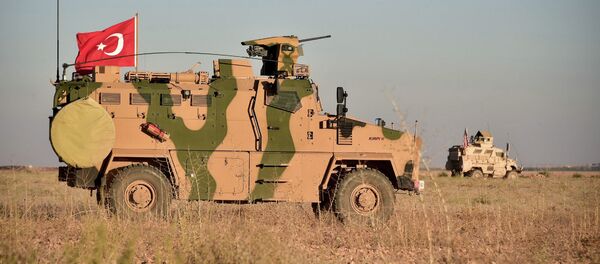 Военная техника Турции и США в Сирии. 1 ноября 2018 Военная техника Турции и США в Сирии. 1 ноября 2018 - Sputnik Абхазия