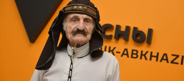 Тото Аџьапуа Тото Аџьапуа - Sputnik Аҧсны