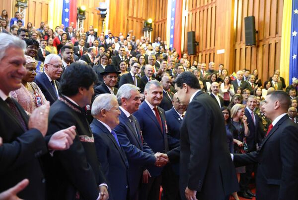 Президент Абхазии Рауль Хаджимба на церемонии инаугурации Николаса Мадуро в Каракасе - Sputnik Абхазия