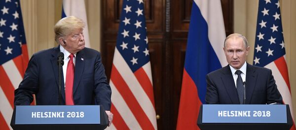 Встреча президента РФ Владимира Путина и президента США Дональда Трампа в Хельсинки Встреча президента РФ Владимира Путина и президента США Дональда Трампа в Хельсинки - Sputnik Абхазия
