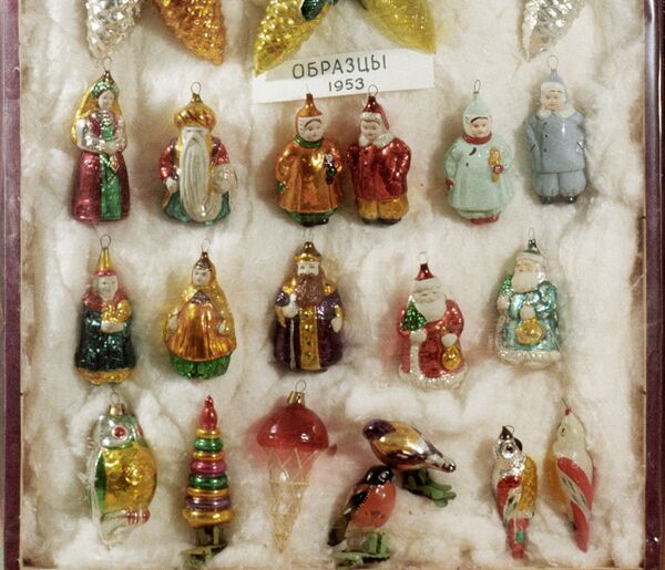 Набор елочных игрушек начала 1950-х годов - Sputnik Абхазия