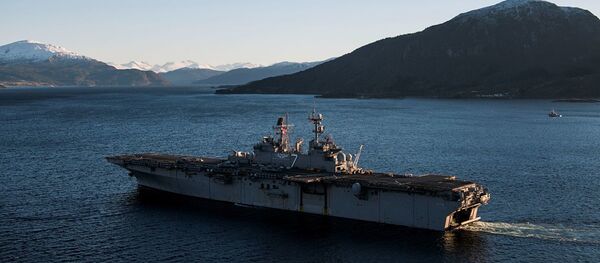 Американский десантный корабль - Sputnik Абхазия