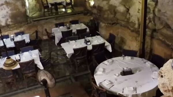 Иорданец открыл ресторан в пещере возрастом 60 миллионов лет - Sputnik Абхазия