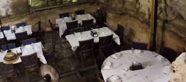 Иорданец открыл ресторан в пещере возрастом 60 миллионов лет Иорданец открыл ресторан в пещере возрастом 60 миллионов лет - Sputnik Абхазия