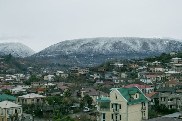 Снег близ Сухума - Sputnik Абхазия