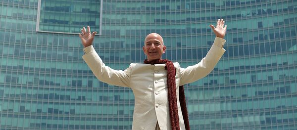 Американский предприниматель, глава Amazon.com Джефф Безос. Архивное фото Американский предприниматель, глава Amazon.com Джефф Безос. Архивное фото - Sputnik Абхазия
