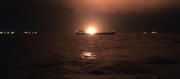 В Керченском проливе загорелись два судна В Керченском проливе загорелись два судна - Sputnik Абхазия