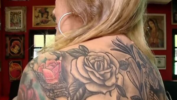 87-летняя аргентинка за год покрыла все тело татуировками - Sputnik Абхазия