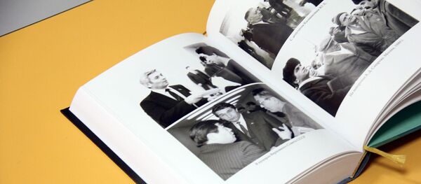 Книга Владислава Ардзинба Моя жизнь Книга Владислава Ардзинба Моя жизнь - Sputnik Абхазия
