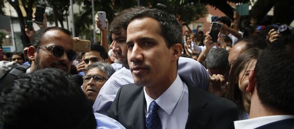 Лидер оппозиции Венесуэлы Хуан Гуаидо выступил на митинге в Каракасе  Лидер оппозиции Венесуэлы Хуан Гуаидо выступил на митинге в Каракасе  - Sputnik Абхазия