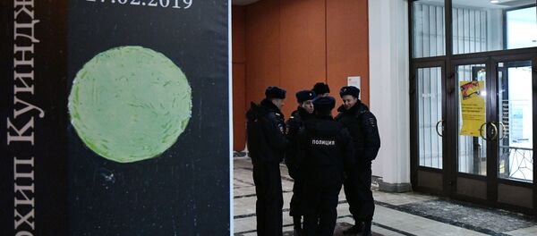 Обстановка у входа в Инженерный корпус Третьяковской галереи Обстановка у входа в Инженерный корпус Третьяковской галереи - Sputnik Абхазия