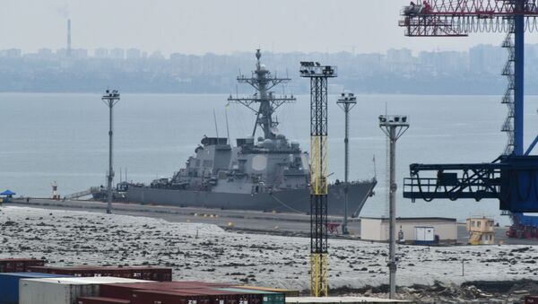 Эсминец ВМС США Карни вошёл в одесский порт - Sputnik Абхазия