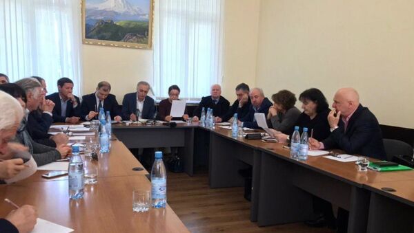 Обсуждение вопроса добычи нефти в общественной палате  - Sputnik Абхазия