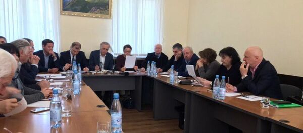 Обсуждение вопроса добычи нефти в общественной палате  Обсуждение вопроса добычи нефти в общественной палате  - Sputnik Абхазия