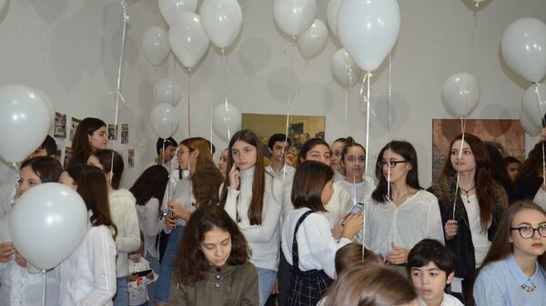 Абхазская молодежь презентовала клип о проблемах в стране Абхазская молодежь презентовала клип о проблемах в стране - Sputnik Абхазия