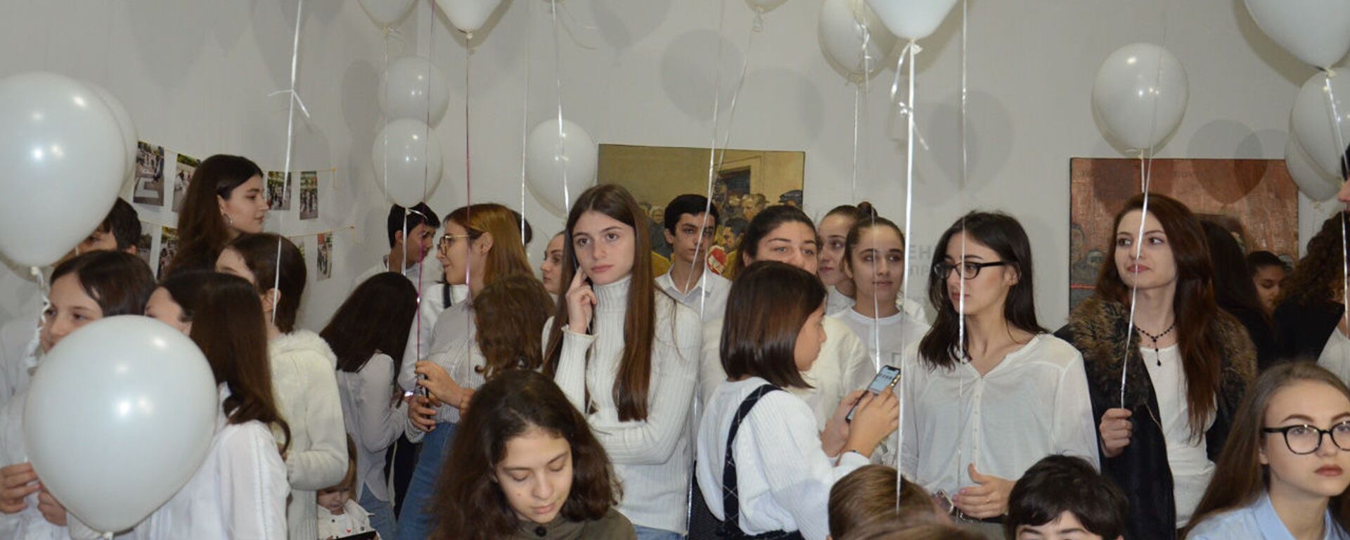 Абхазская молодежь презентовала клип о проблемах в стране - Sputnik Абхазия, 1920, 28.11.2025