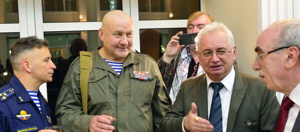 Посол РФ в Афганистане Александр Мантыцкий с российскими ветеранами в Кабуле Посол РФ в Афганистане Александр Мантыцкий с российскими ветеранами в Кабуле - Sputnik Абхазия