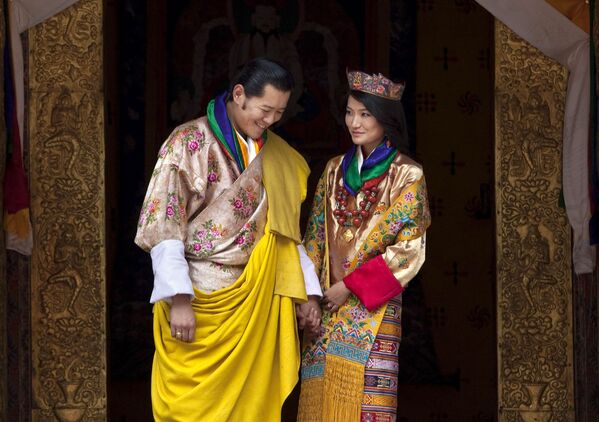 Король Бутана Джигме Кхесар Намгьял Вангчук и его жена Джецун Пема в день бракосочетания - Sputnik Абхазия