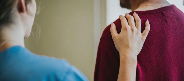 Доктор с пациентом  Доктор с пациентом  - Sputnik Абхазия