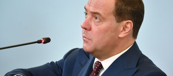 Премьер-министр РФ Д. Медведев принимает участие в работе Российского инвестиционного форума Сочи-2019 Премьер-министр РФ Д. Медведев принимает участие в работе Российского инвестиционного форума Сочи-2019 - Sputnik Абхазия