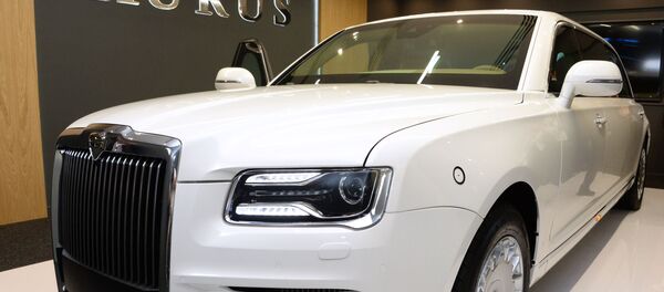 Автомобиль Aurus на международной выставке вооружений IDEX-2019 в Абу-Даби Автомобиль Aurus на международной выставке вооружений IDEX-2019 в Абу-Даби - Sputnik Абхазия