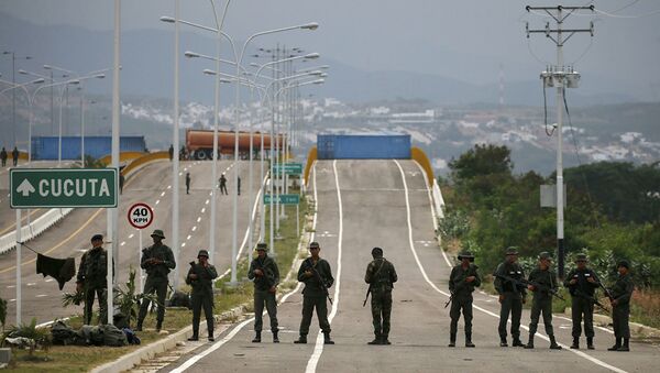 Военнослужащие армии Венесуэлы на границе в Колумбией - Sputnik Абхазия