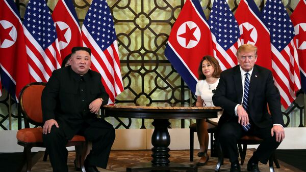 Президент США Дональд Трамп и лидер КНДР Ким Чен Ын - Sputnik Абхазия
