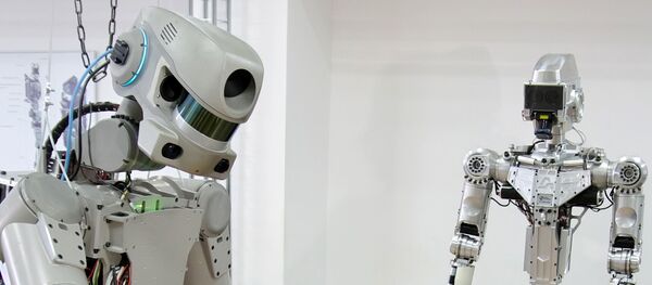 Испытания робота проекта Спасатель Испытания робота проекта Спасатель - Sputnik Абхазия