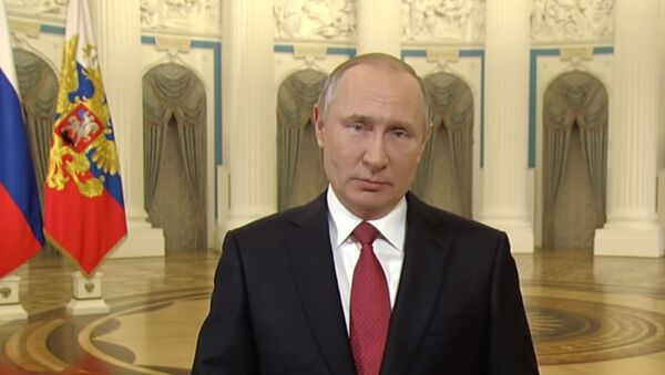 «Ценим и любим вас всегда, а не только по праздникам»: Путин поздравил россиянок с 8 Марта - Sputnik Абхазия