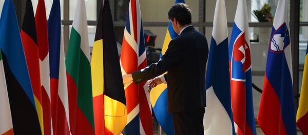 Флаги стран — участниц Европейского союза в Брюсселе. Архивное фото Флаги стран — участниц Европейского союза в Брюсселе. Архивное фото - Sputnik Абхазия