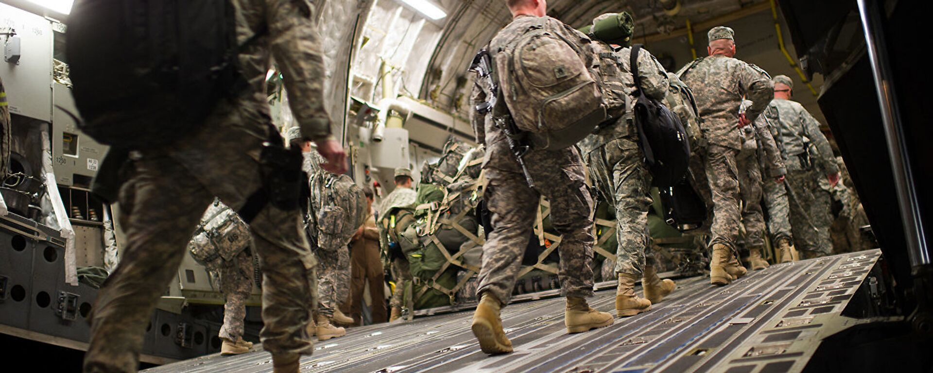 Солдаты армии США - Sputnik Абхазия, 1920, 04.03.2026