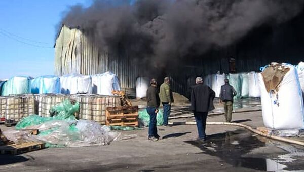Возгорание склада рыбзавода в Очамчыре, 4 марта 2019 - Sputnik Абхазия