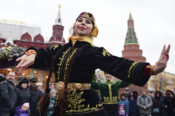 Участница фестиваля Крымская весна в Москве - Sputnik Абхазия