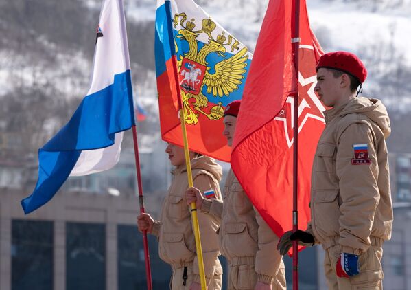 Участники военно-патриотического движения Юнармия во время фестиваля Крымская весна в Петропавловске-Камчатском - Sputnik Абхазия